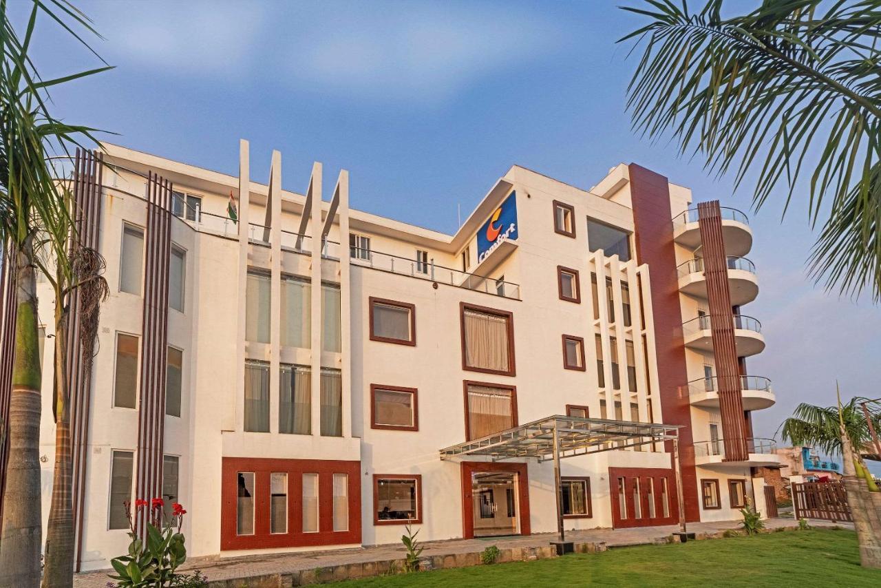 Comfort Inn Risikés Kültér fotó