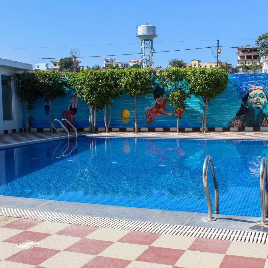 Comfort Inn Risikés Kültér fotó
