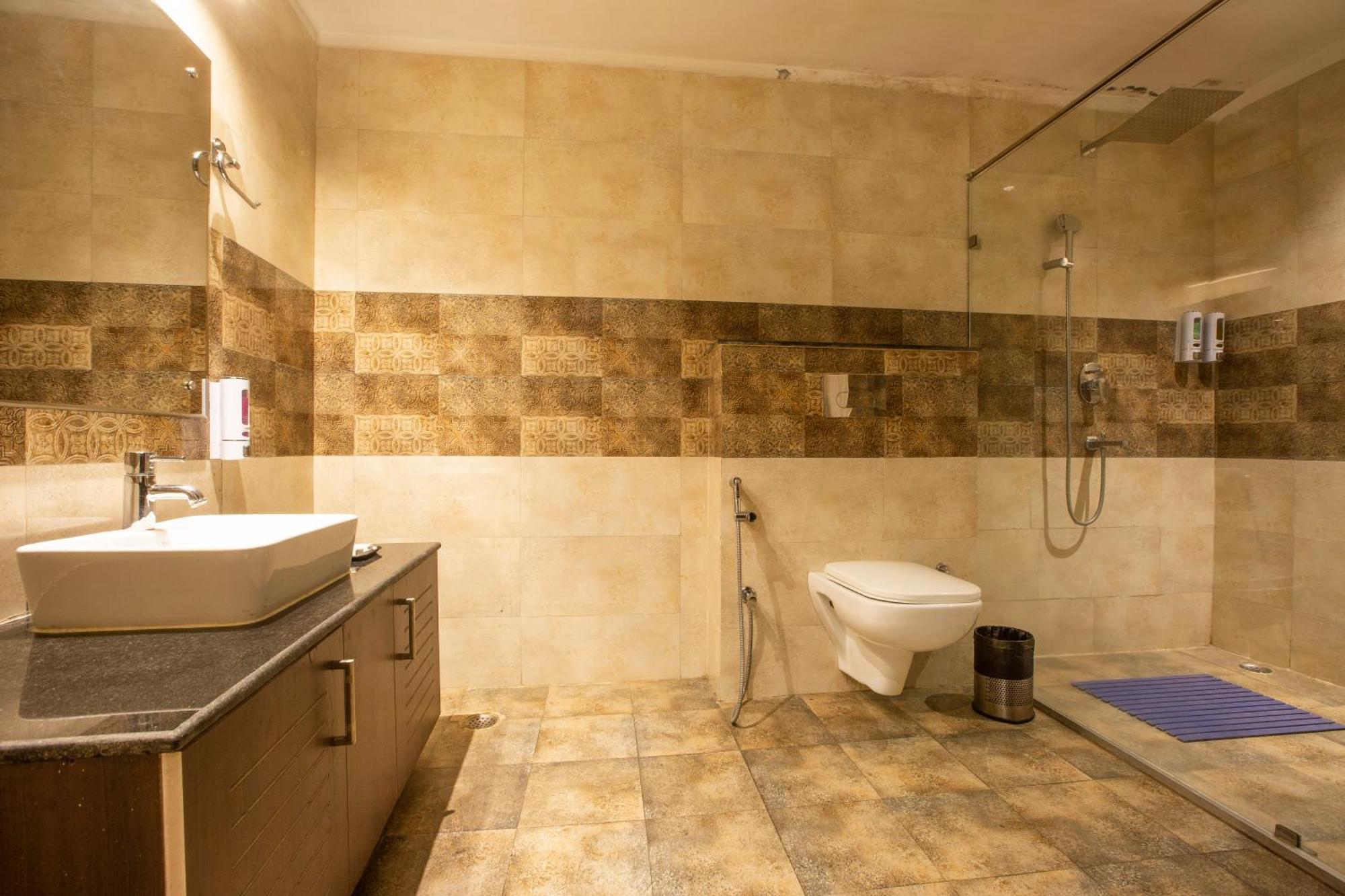 Comfort Inn Risikés Kültér fotó