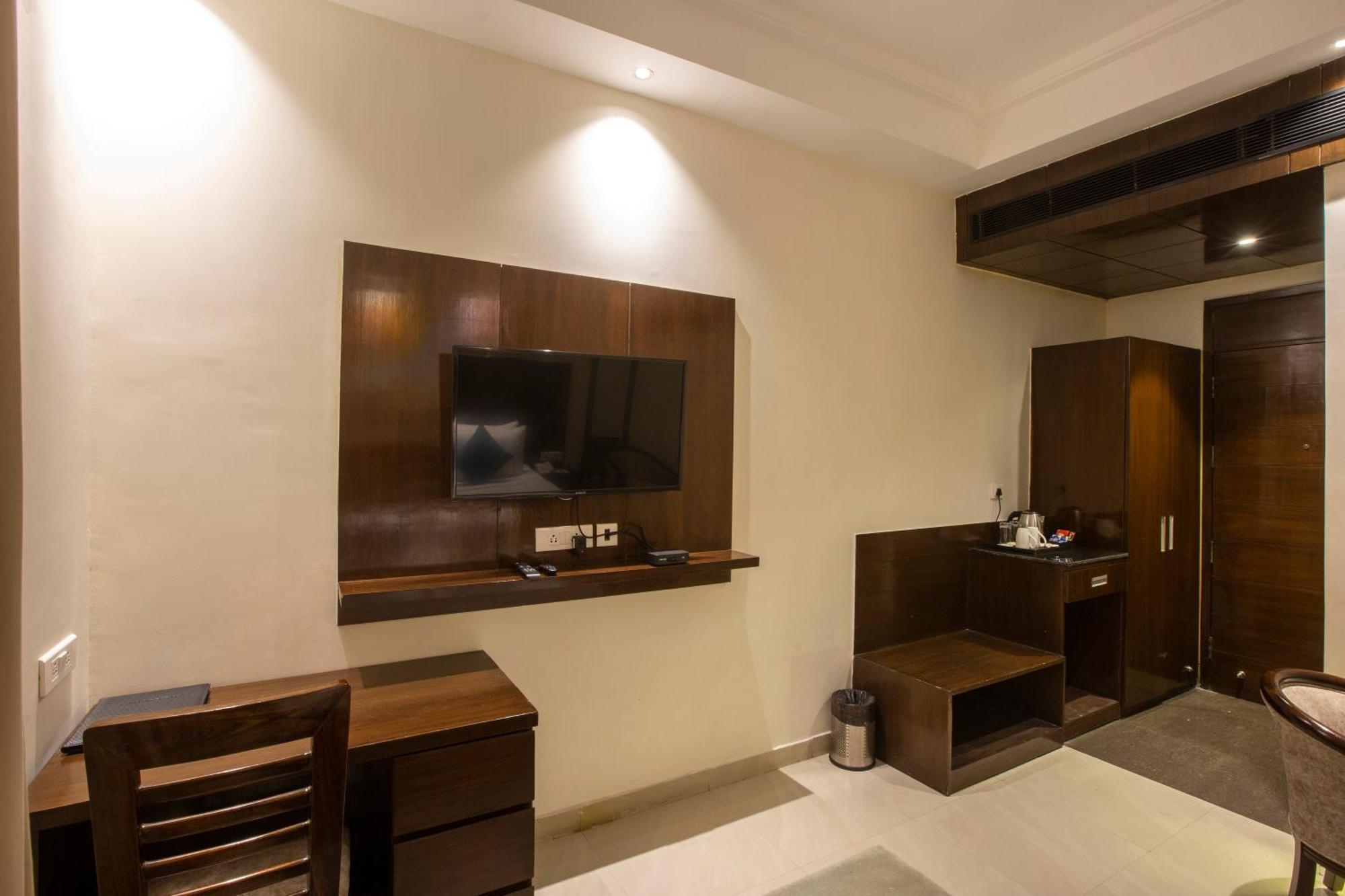 Comfort Inn Risikés Kültér fotó